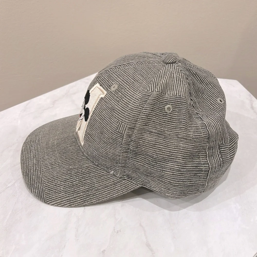 🔥Disney Kids Gray Cap with Mickey Mouse🔥